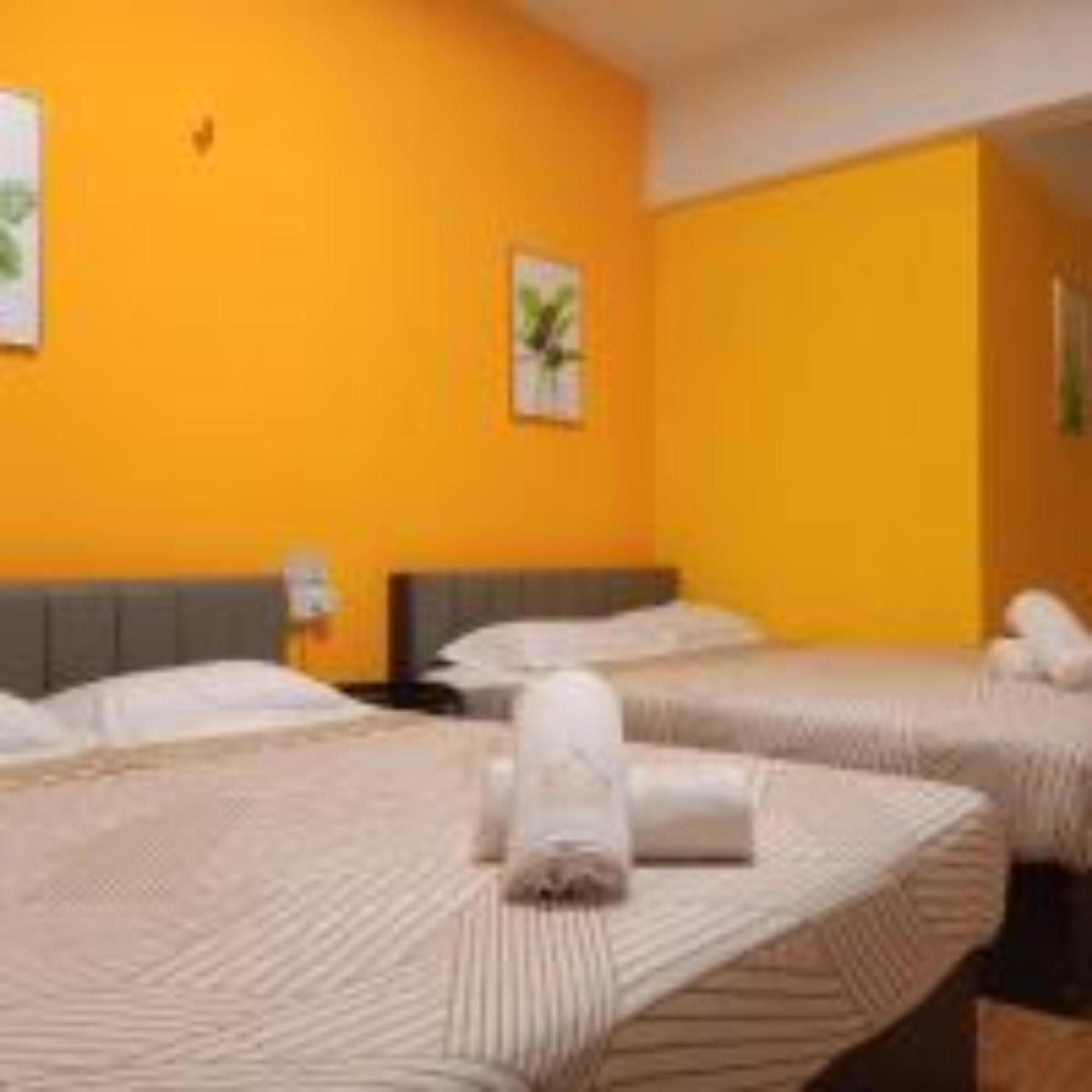 Sabai Sabai Guesthouse In Bayan Lepas Eksteriør billede