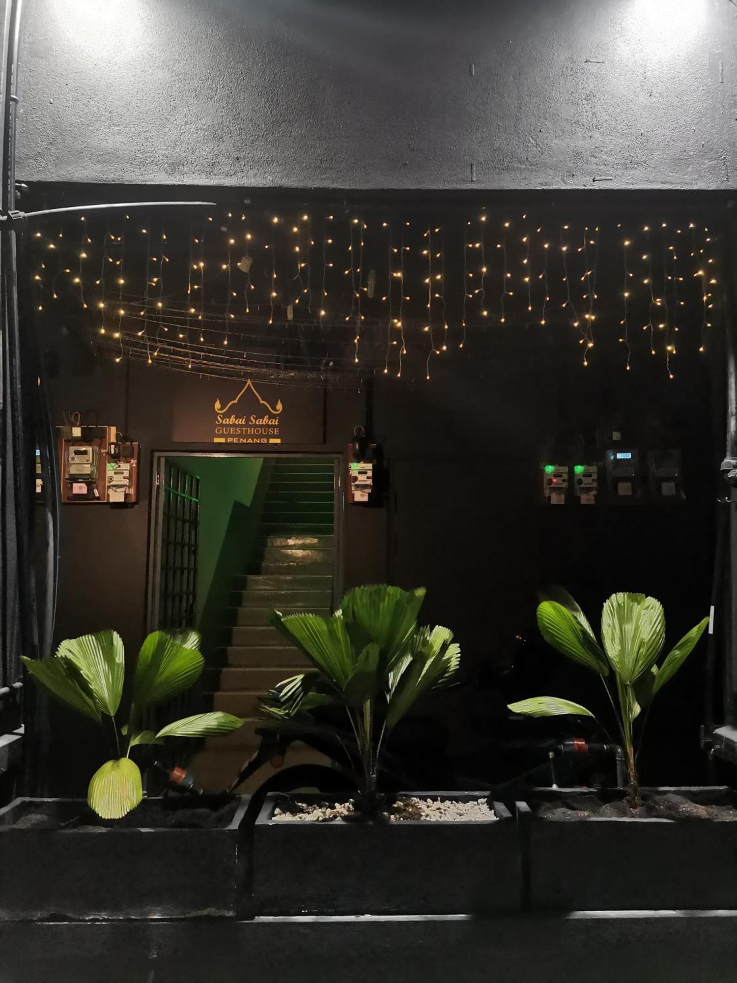 Sabai Sabai Guesthouse In Bayan Lepas Eksteriør billede